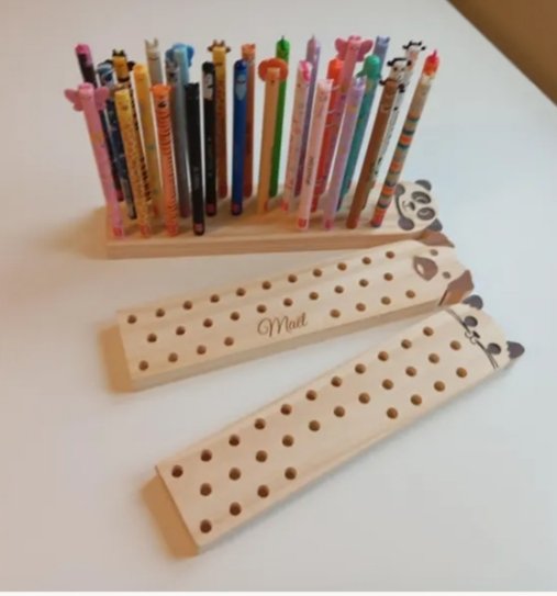 Support de stylo LEGAMI en bois, personnalisable avec prénom, cadeau unique et élégant, pour un bureau une étagère stylée, porte stylos bois