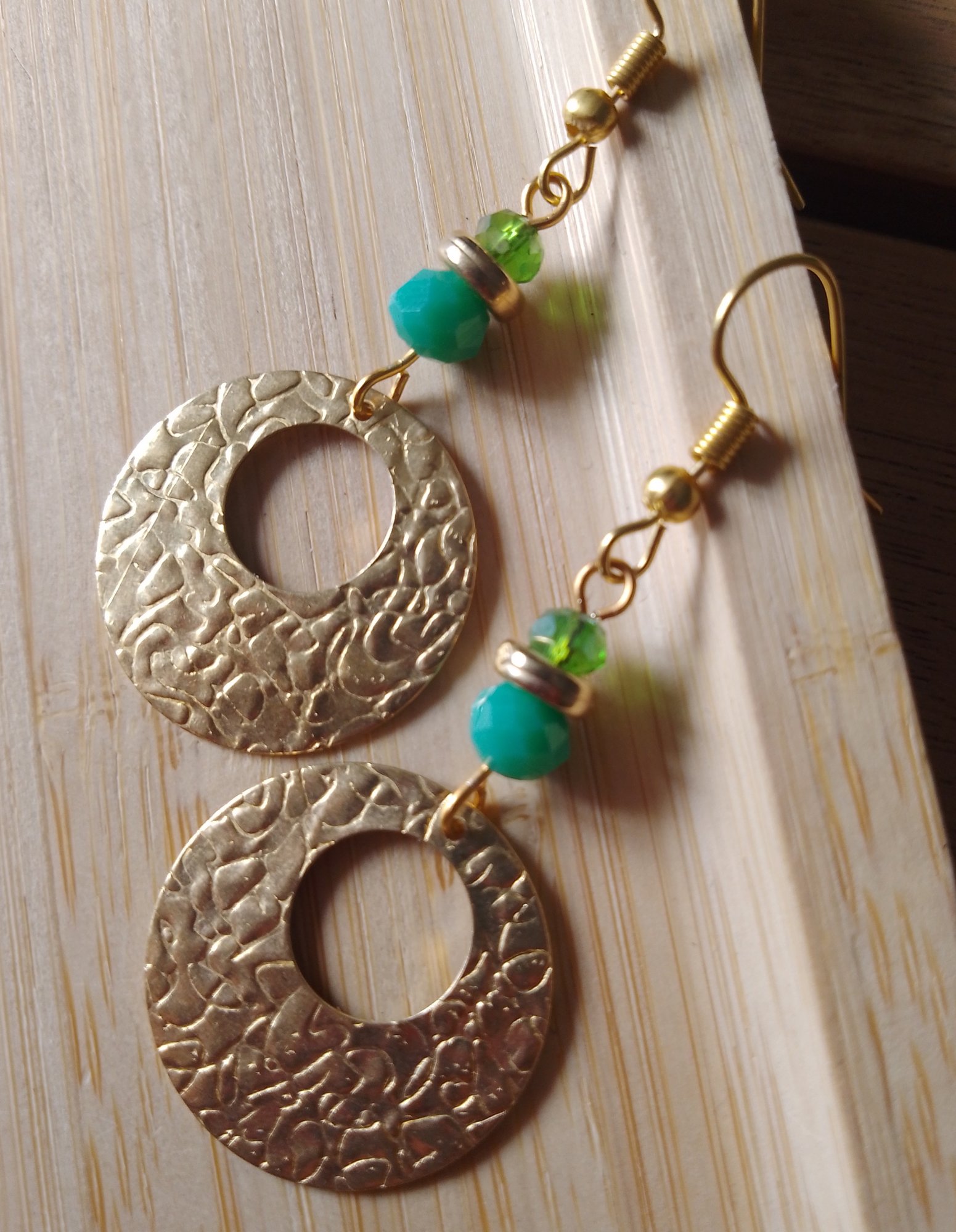 Boucles d'oreilles vert et doré