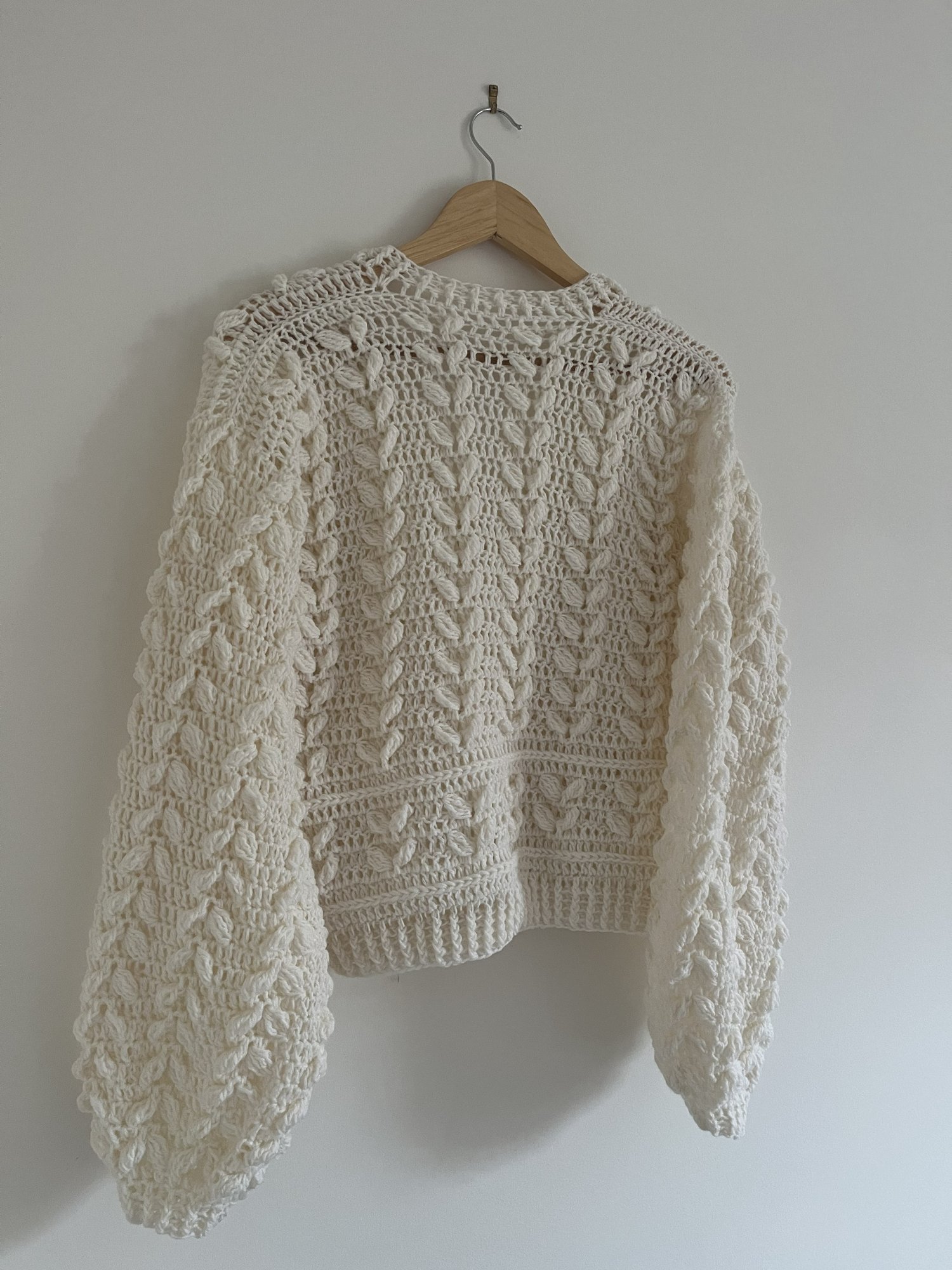 pull crochet torsades beige laine fait main pièce unique T M