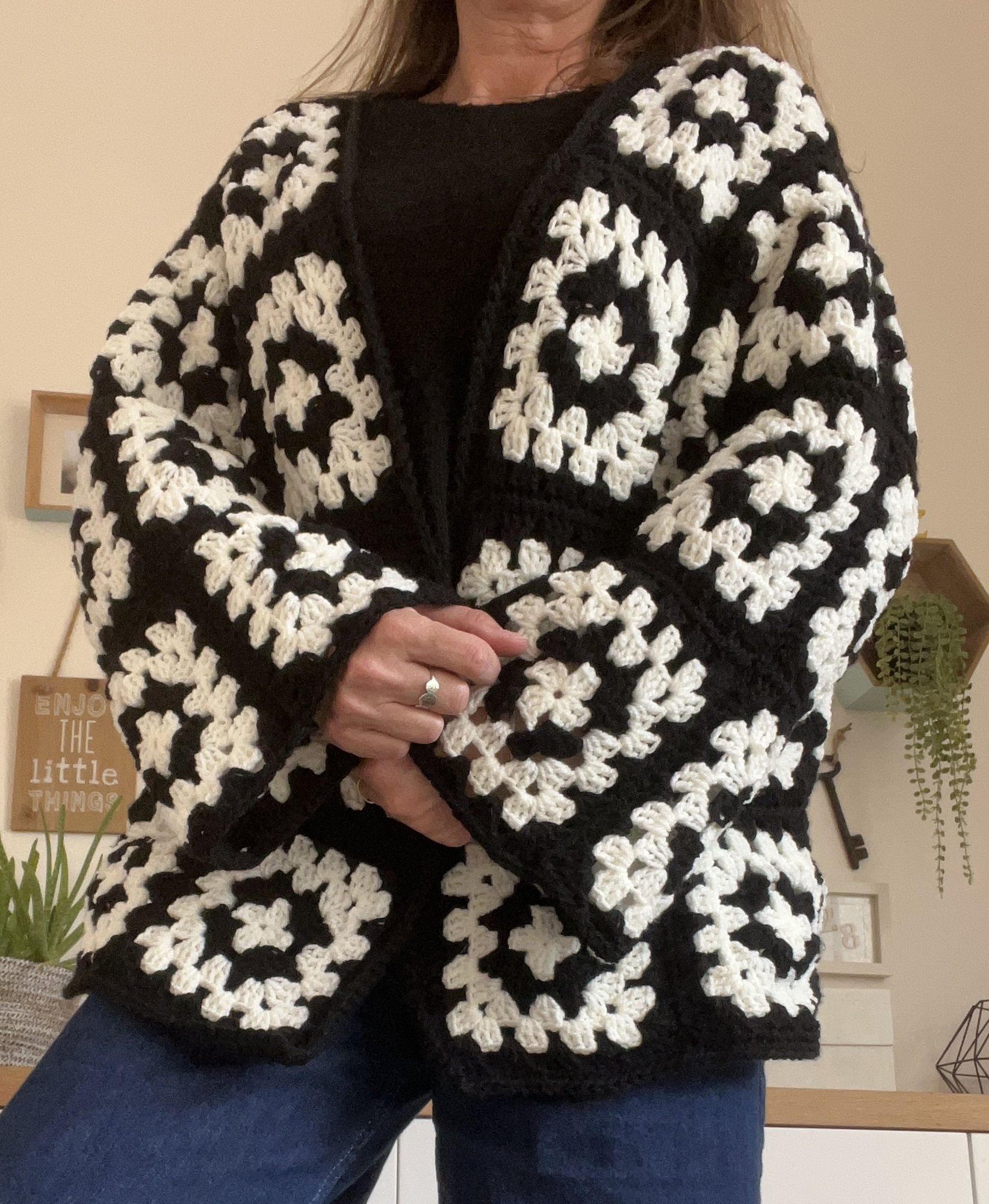 veste cardigan manteau granny square crochet carré grand mère
