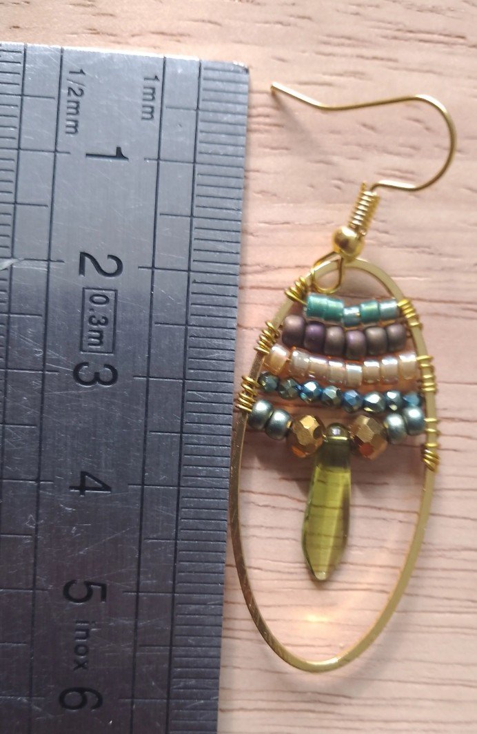 Boucles d'oreilles perlées kaki et olive