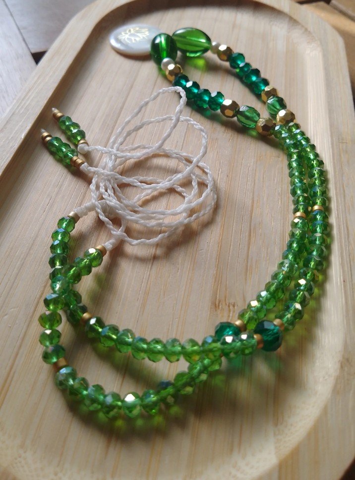 Collier lotus vert et nacré