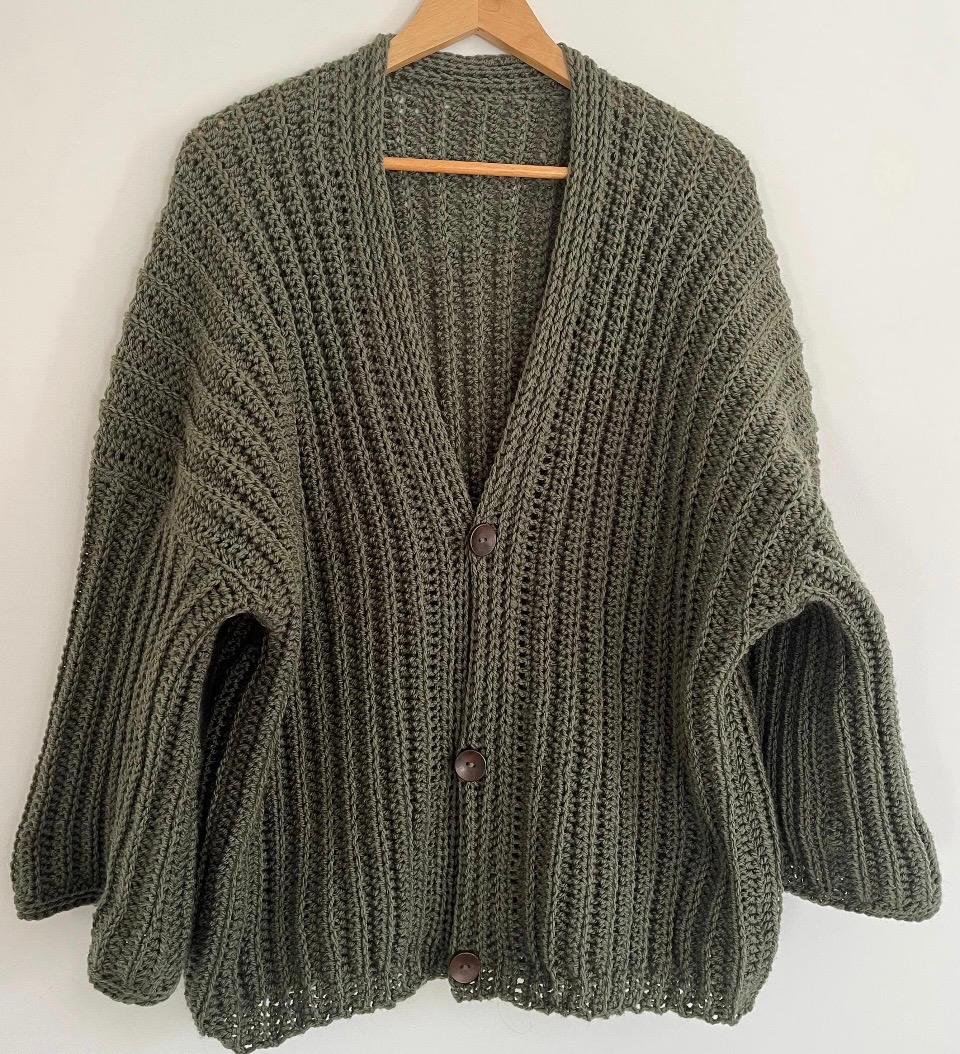 Cardigan veste oversize longue au crochet fait main