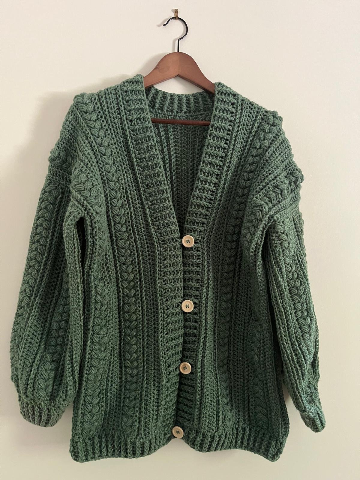 Gilet femme au crochet - cardigan fait main à torsades - veste chaude style irlandais - gilet oversize bohème