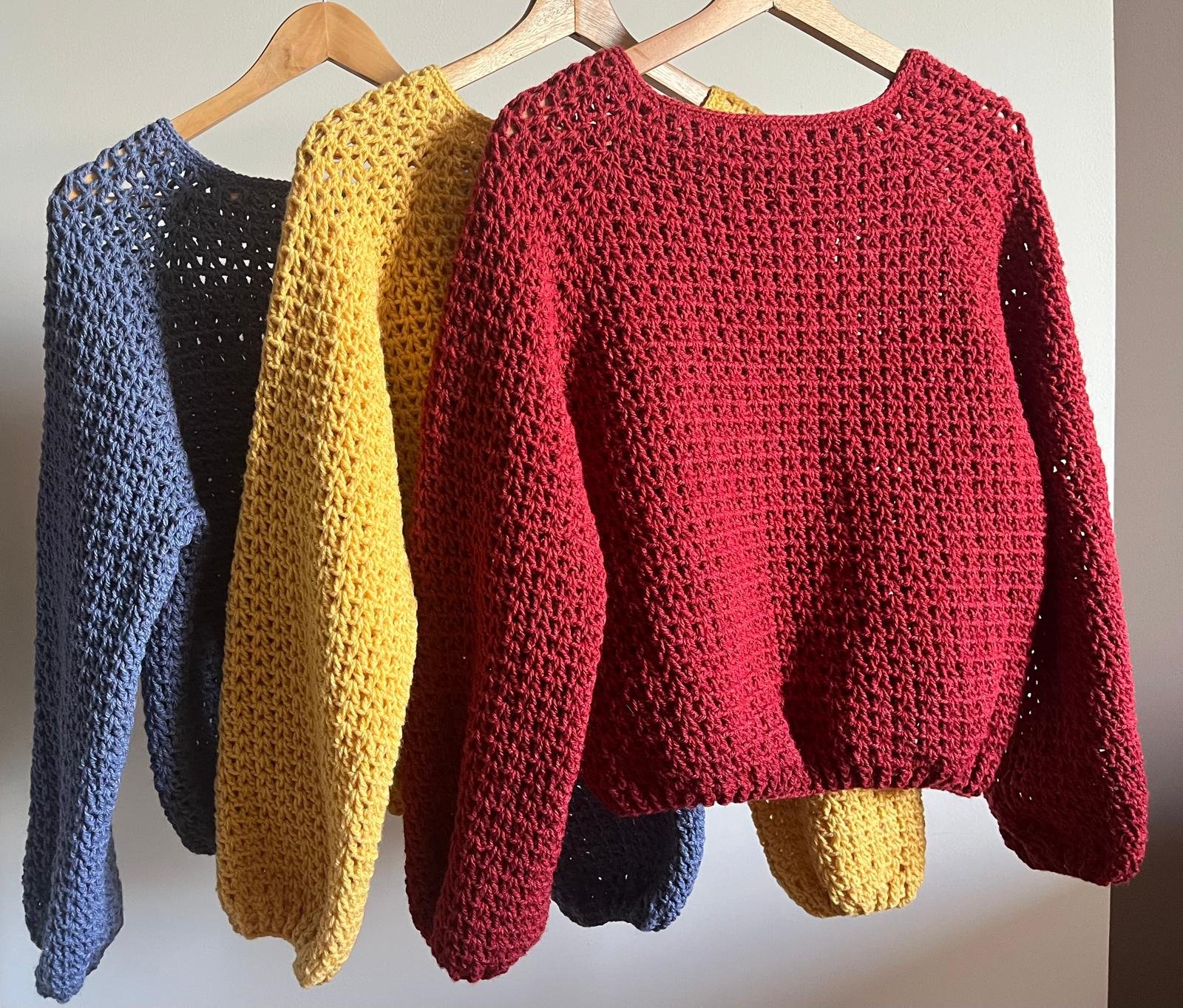 Pull femme au crochet fait main rouge