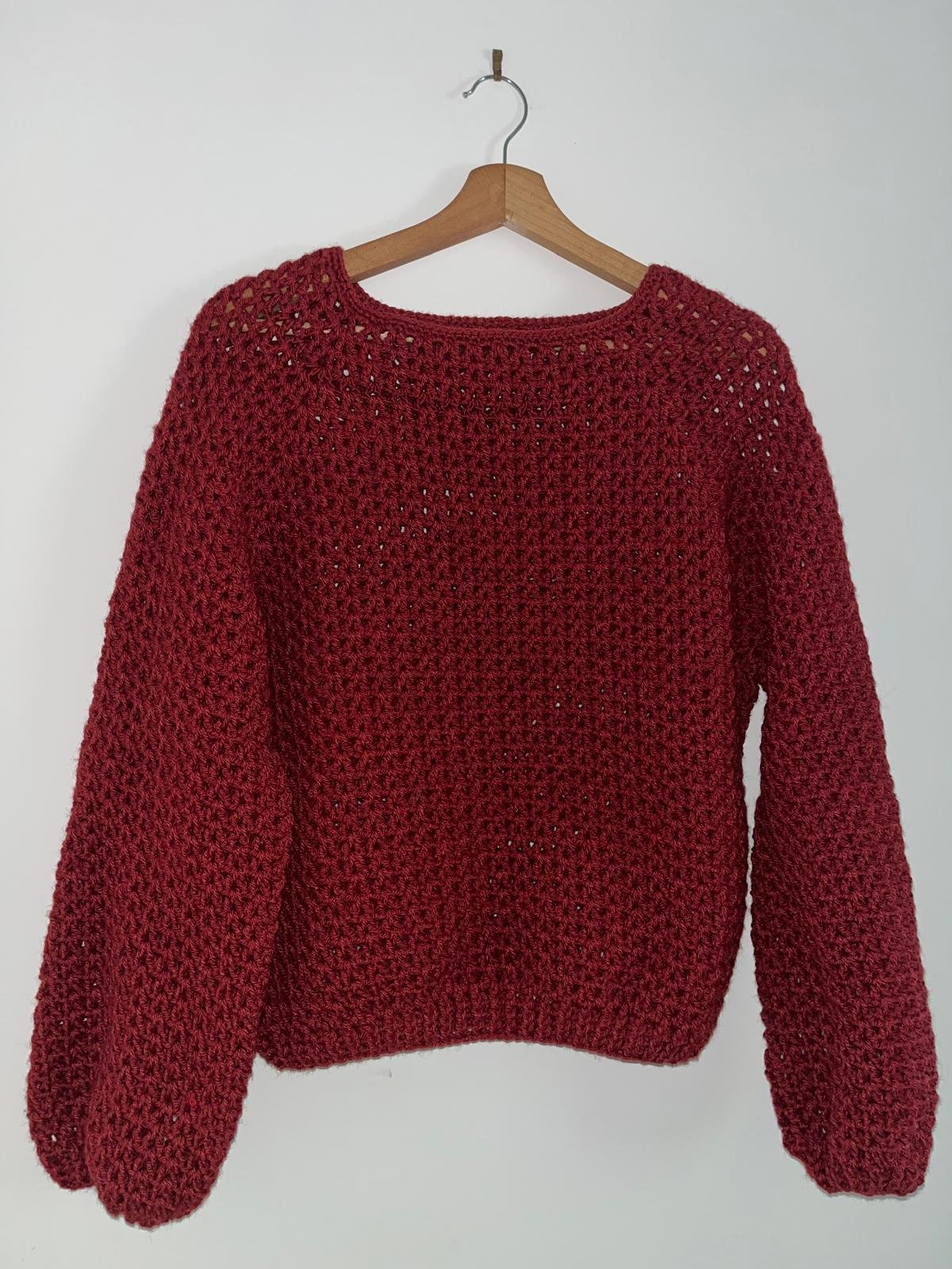Pull femme au crochet fait main rouge