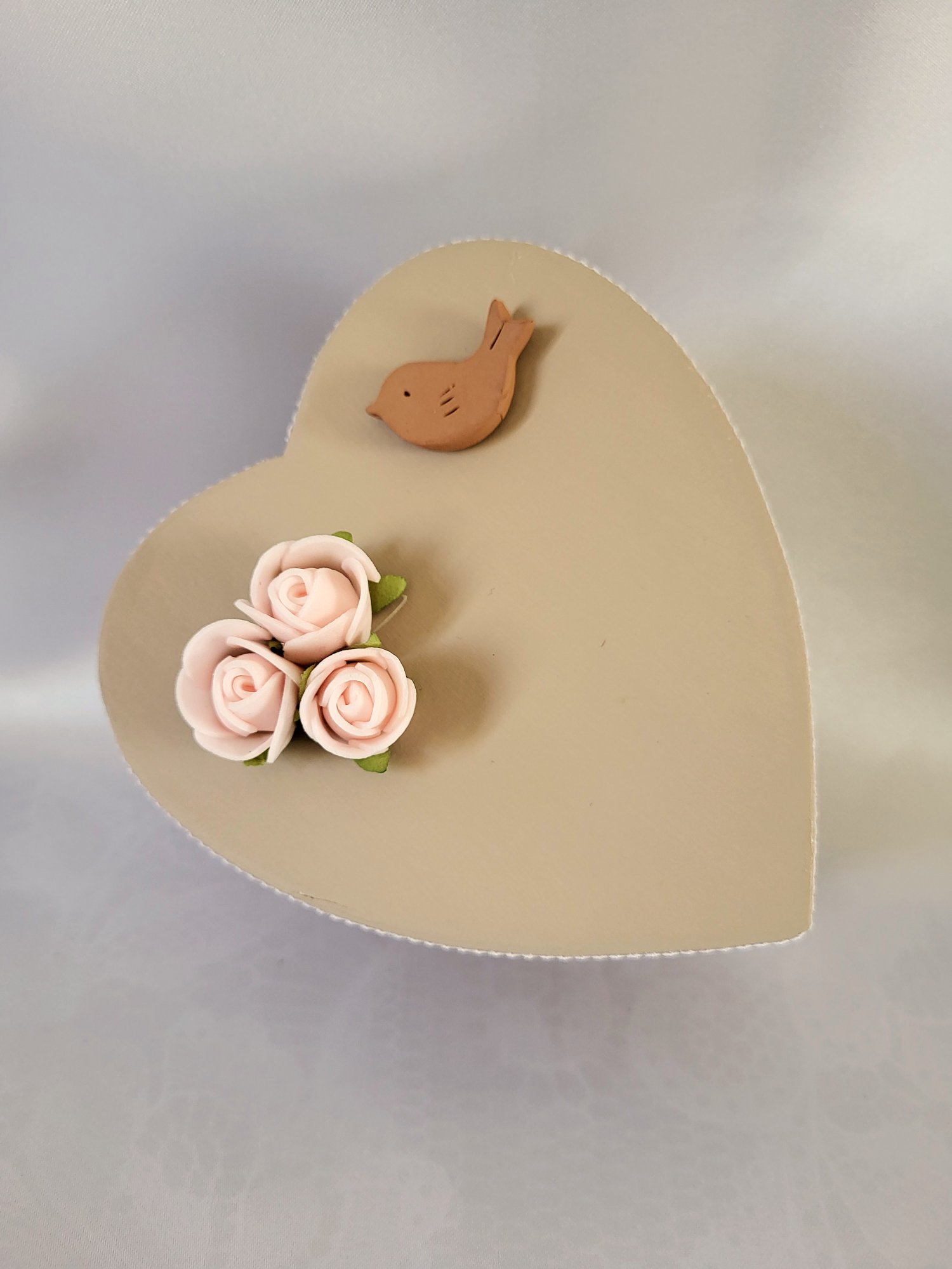 Boîte cadeau cœur romantique shabby chic beige rosé "Mon Amour"