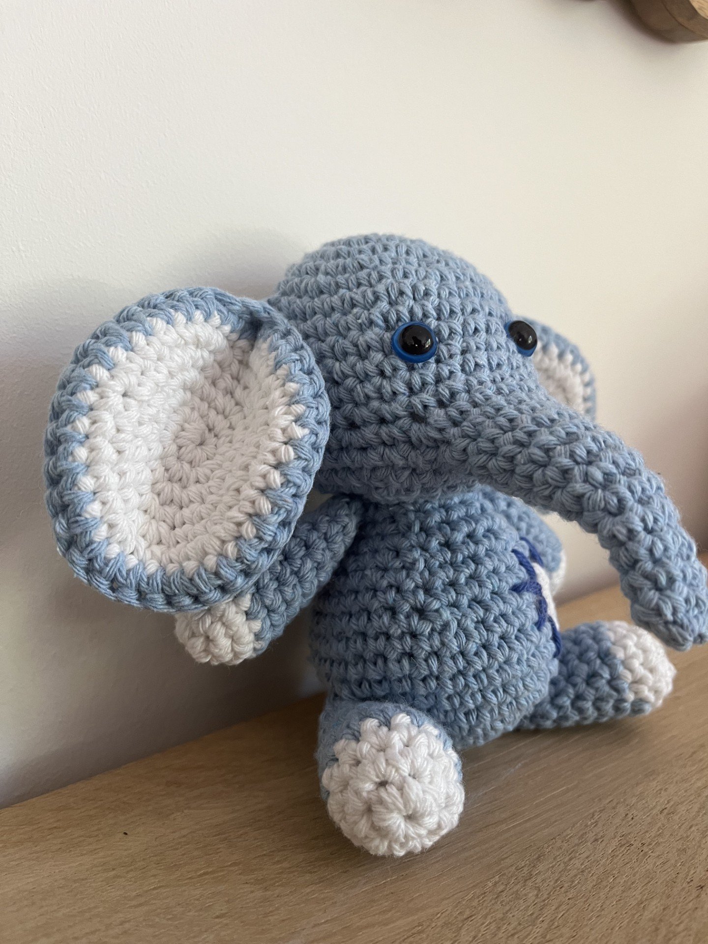 éléphant peluche jouet au crochet