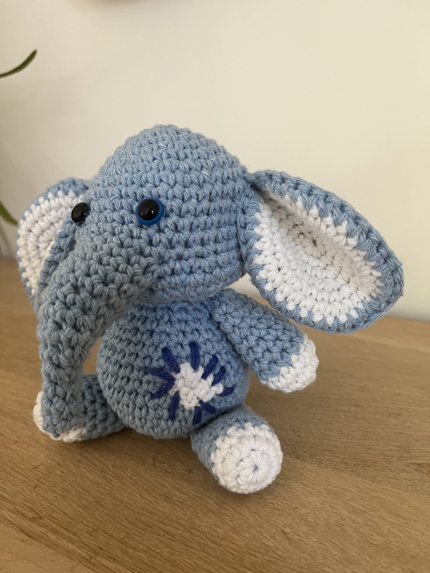 éléphant peluche jouet au crochet