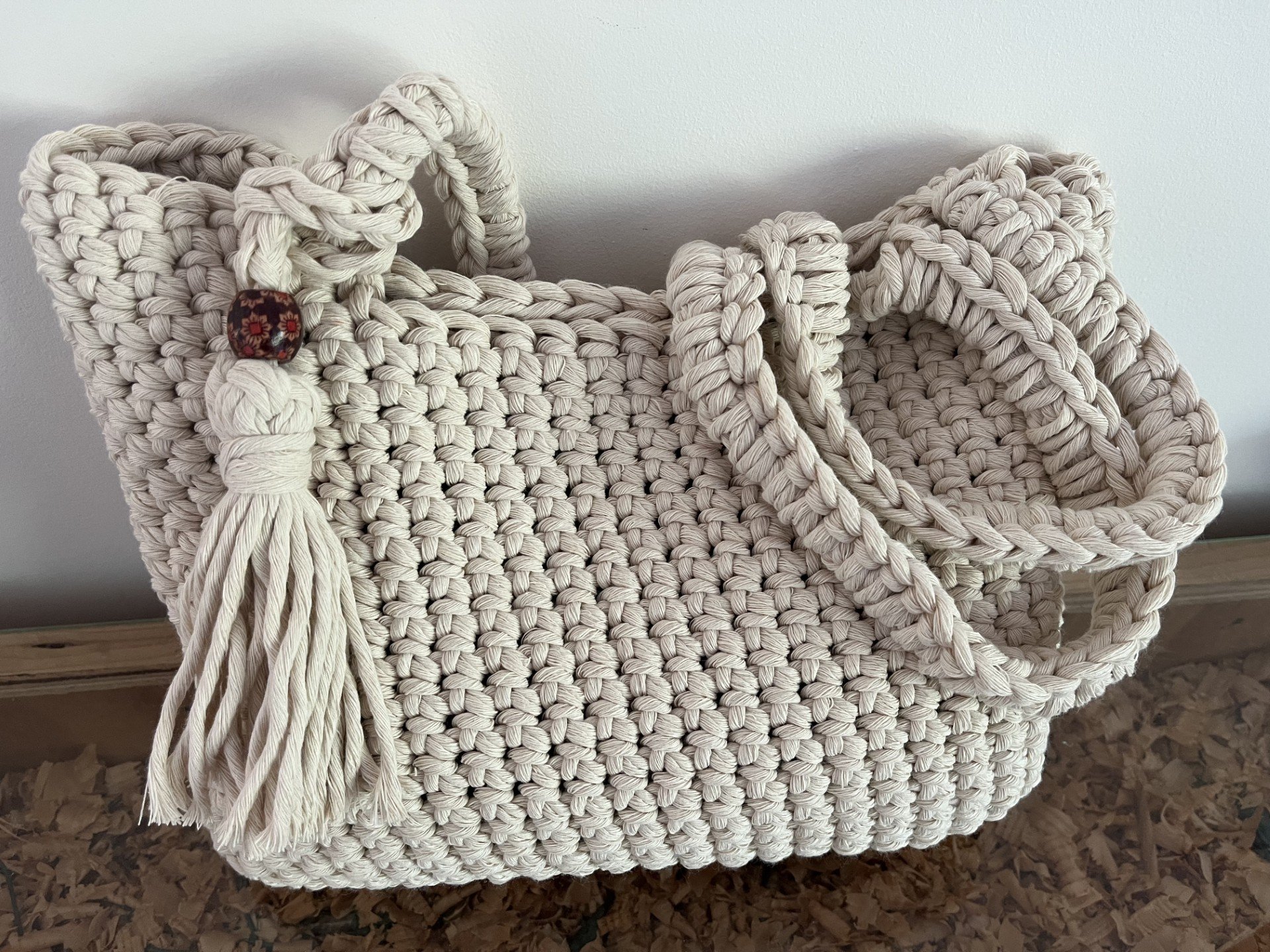 sac fourre tout, sac cabas, sac de plage, sac porté épaules au crochet en gros fil de macramé