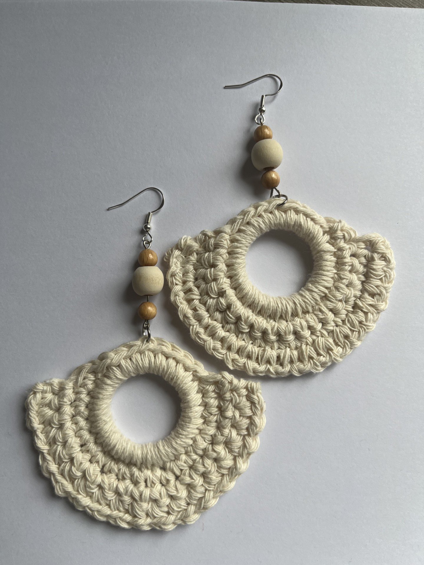 boucles d'oreilles bohème au crochet perles bois